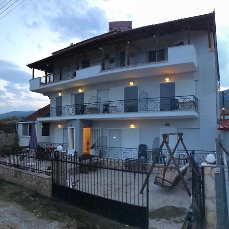 Rena Apartments Asprovalta Exterior photo